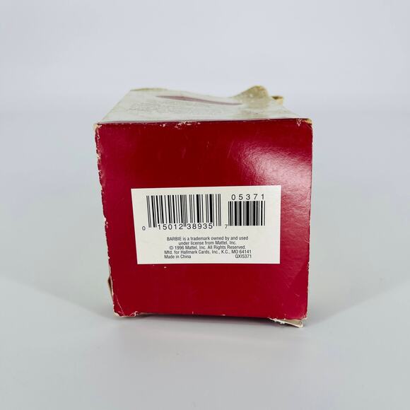 Hallmark 1996 Holiday Barbie Handcrafted Keepsake Ornament Collector's Series - Picture 15 of 15